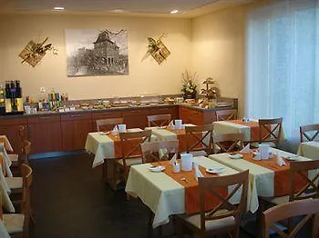 Fischzucht In 3* Wurzburg