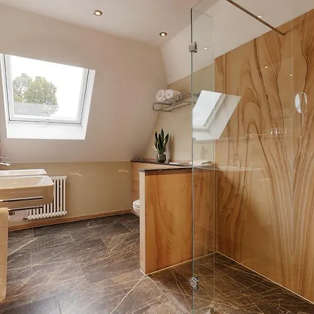 Fischzucht In Ξενοδοχείο Βίρτσμπουργκ